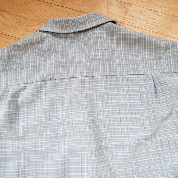 Van Heusen Men's Button-Down Short Sleeve Multitone Blue Geometric Pattern Shirt - Picture 10 of 16